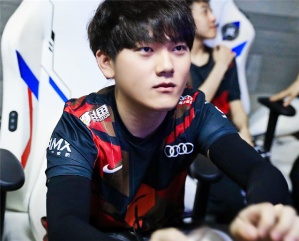 IG三位老選手看EDG奪冠,阿水最開心,寧王很佩服,含金量超IG? IG三位老選手看EDG奪冠,阿水最開心,寧王很佩服,含金量超IG?