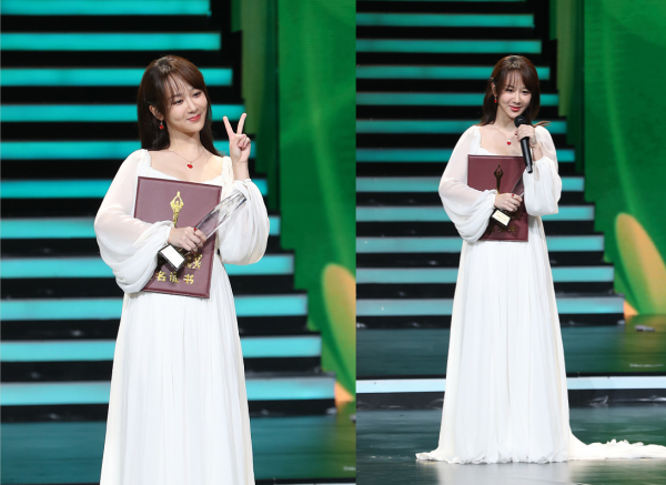 楊紫換了髮型同樣很美,身穿“愛心裙”好甜美,真是少女感滿滿 楊紫換了髮型同樣很美,身穿“愛心裙”好甜美,真是少女感滿滿