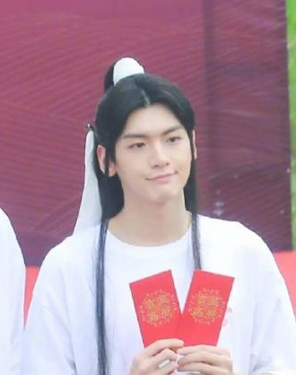 一演古裝就變醜?這5位男星“顏值崩塌”背後,是劉海在作祟 一演古裝就變醜?這5位男星“顏值崩塌”背後,是劉海在作祟