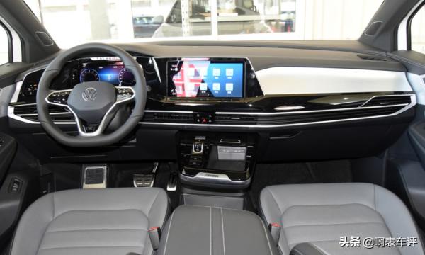 大眾攬境三胎家庭的“福音”,空間大配置足,配V6引擎+四驅 大眾攬境三胎家庭的“福音”,空間大配置足,配V6引擎+四驅