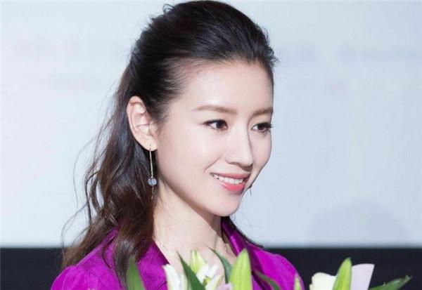 董潔到底有多狠？為了離婚不惜抹黑前夫，9年間不讓親生父子相見