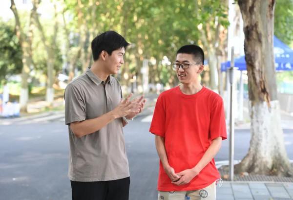 高考故事:這位少年僅15歲,就被985名校華中科技大學錄取 高考故事:這位少年僅15歲,就被985名校華中科技大學錄取