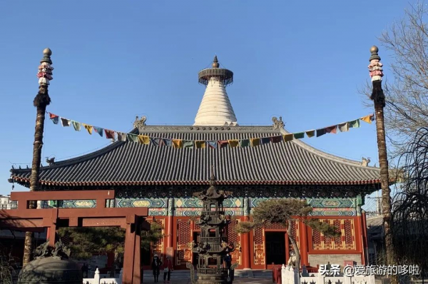 看展喝咖啡、賞壁畫、聽古樂…這座城市的寺廟也太厲害了吧