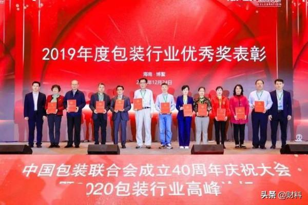 老太太50歲退休創業，靠不起眼的小東西起家，如今年營收達105億