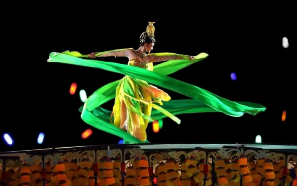 輪椅舞者劉巖：在奧運彩排中摔傷，張藝謀愧疚一生，如今怎樣了