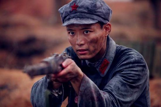 軍人的奇特經歷：四隻猴子火燒敵營，助他順利衝出包圍圈