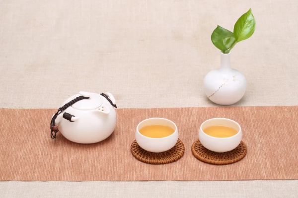 喝茶有訣竅，一日擇選這三類茶，養護好脾胃