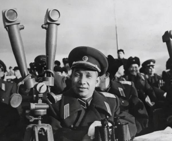 1950年粟裕的“攻臺方案”中,預計投入兵力50萬人,作戰時長15天 1950年粟裕的“攻臺方案”中,預計投入兵力50萬人,作戰時長15天