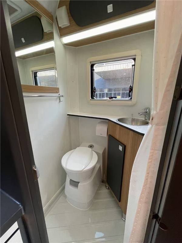 41&period;49W最具價效比國六依維柯房車，新吉奧雲遊系列側拓展