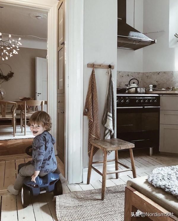 《空間》第46期:在瑞典老公寓裡,認真擁抱生活 《空間》第46期:在瑞典老公寓裡,認真擁抱生活