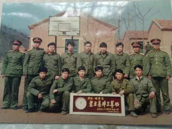 88年五四七五一部隊偵察連，連長吃了泔水桶裡的饅頭