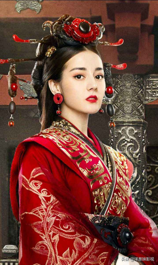 超熱度IP古偶專案《鳳來棲》片方接觸迪麗熱巴，男主讓人期待