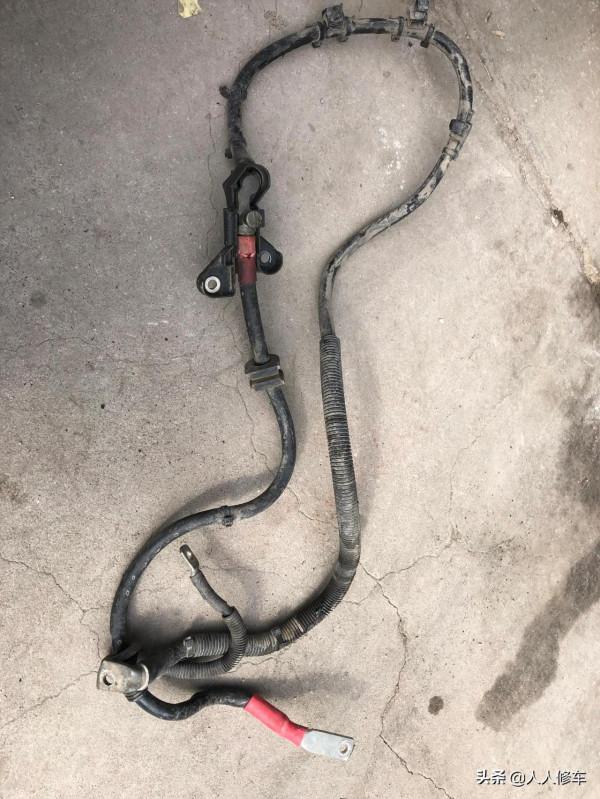 奧迪A6L 2&period;4L V6發動機漏機油通病大合集！