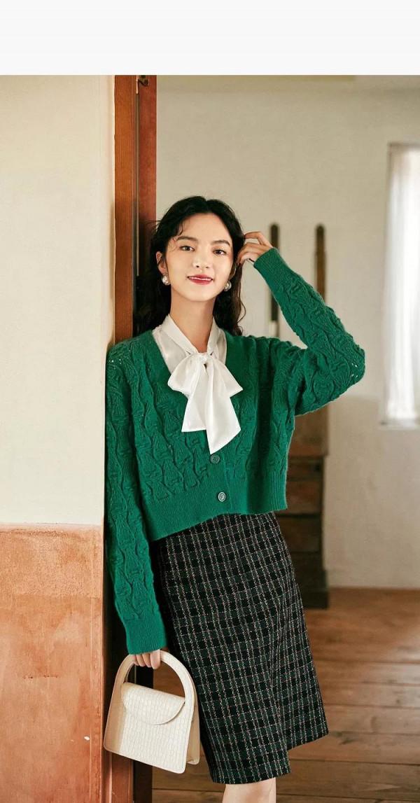 又到了穿針織衫的季節,溫暖溫柔還有舒適感,成為愛它的理由 又到了穿針織衫的季節,溫暖溫柔還有舒適感,成為愛它的理由