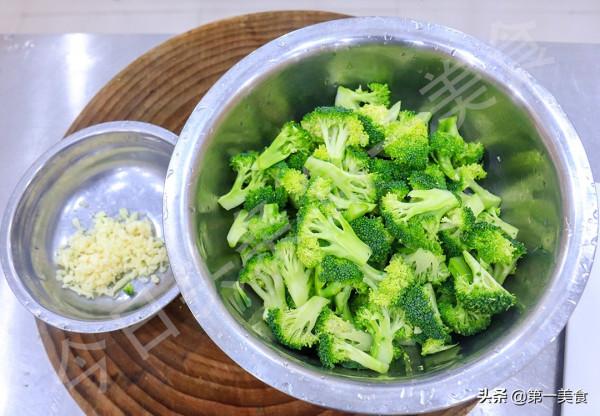 年夜飯要葷素搭配，分享6道素菜做法，清淡美味，比大魚大肉還香