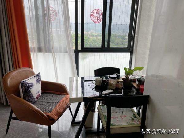 入住兩年的房子，多虧牆面貼磚，耐髒又容易打掃，保持乾淨整潔