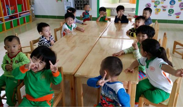 寶媽為防幼兒園老師探查家庭情況,剪掉孩子衣服標籤,有必要嗎? 寶媽為防幼兒園老師探查家庭情況,剪掉孩子衣服標籤,有必要嗎?