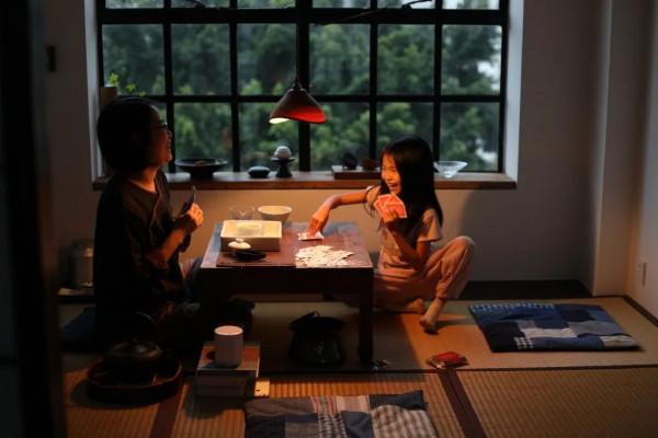 10萬爆改80平老房子，他們在鬧市過上了世外桃源的生活