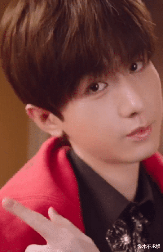 張小斐帶火了浪凡大衣，同為品牌大使，成毅為浪凡貢獻了什麼？