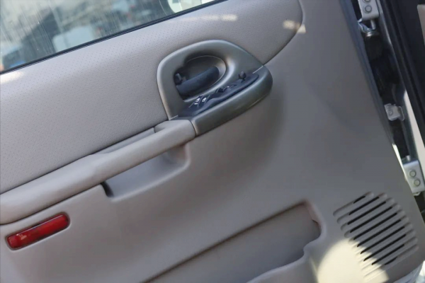 怪獸修車：2010年的老款GL8全車整備翻新，滿血復活，重回巔峰