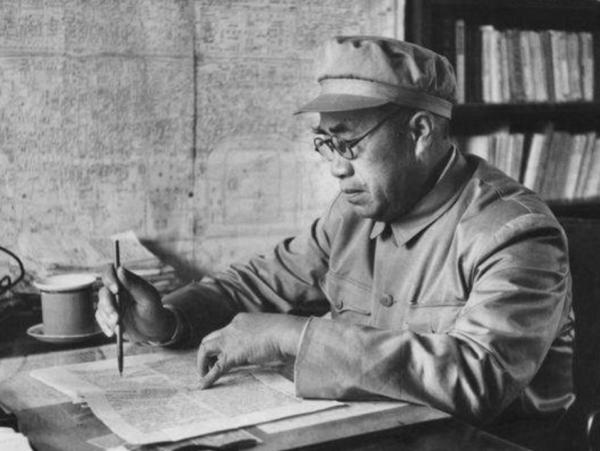 1945年蘇軍攻入德國，卻在集中營發現朱德之女，立刻送她到莫斯科