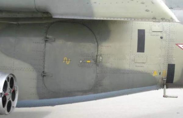 戰鬥機把人當炸彈扔下去？直升機直接把人掛外邊？這些國家想幹嘛