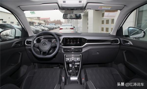 女生買輛大眾途鎧怎麼樣?配1.5L和1.4T,好看好開的合資小型SUV 女生買輛大眾途鎧怎麼樣?配1.5L和1.4T,好看好開的合資小型SUV