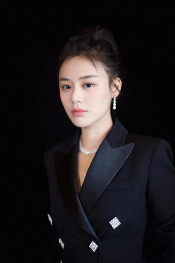 馬思純，高畫質寫真集