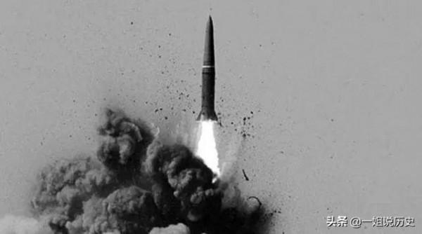 導彈專家為8000萬美金，帶機密圖紙叛逃美國，8月後慘死街頭