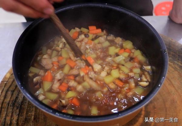 廚師長分享米飯新吃法，有菜有肉，鮮香美味，一碗吃不過癮