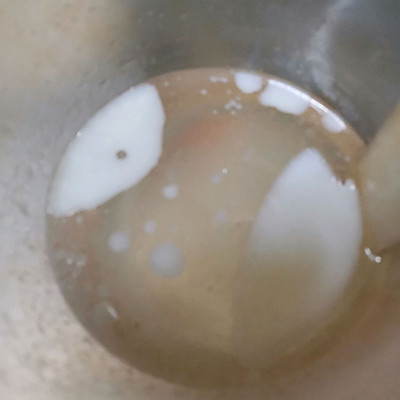 超詳細配料的秘製香辣牛肉麵（1人份）