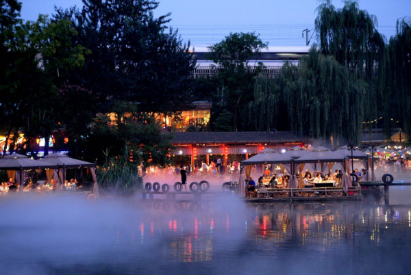 日流水20萬，它在院裡賣驢肉，小院餐飲正悄悄走火