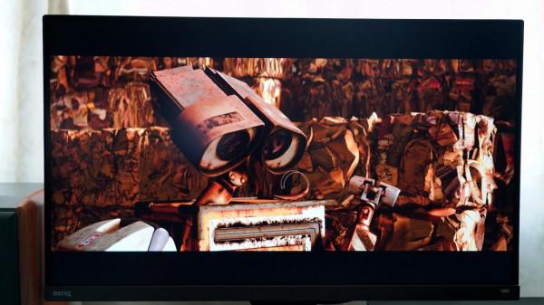 打造居家影音娛樂區，從入手一臺顯示器開始