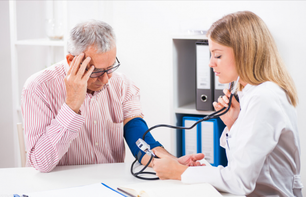 2箇中成藥，降肝火穩血壓，改善頭暈頭痛、失眠多夢、耳鳴健忘