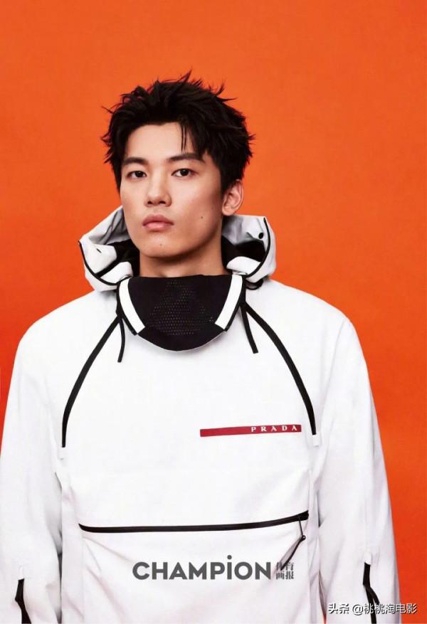 組圖：奧運冠軍汪順《體育畫報》封面大片，外形俊朗高大帥氣