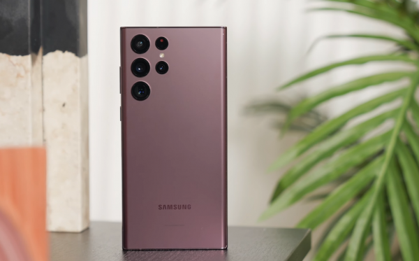 三星GalaxyS22UItra初體驗，剛上手的瞬間，我就知道它鎖定機皇了