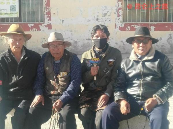 崑崙山的穿越——花石峽、冬給措納湖至香日德