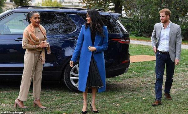 巨星傑克遜的子女都變白，這個歐洲王子偏娶黑人，小王子也是黑人