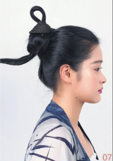 宋風造型：男性化高發髻