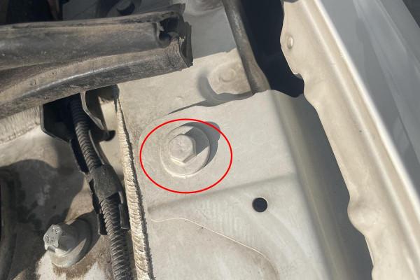 16萬買個車標玩兒？官方認證賓士GLA200，銷售原話：這車沒修過