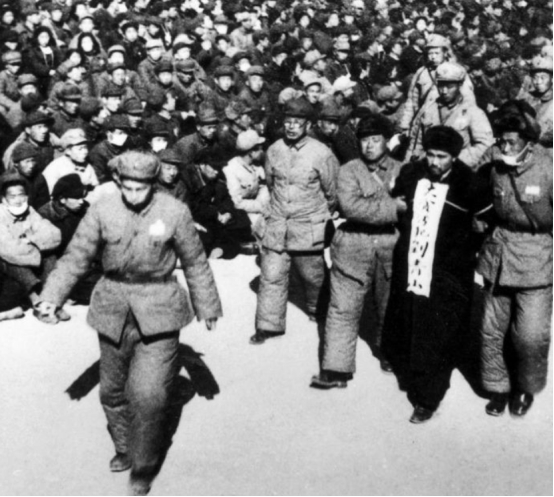 新中國第一反腐大案,毛主席親批張子善、劉青山:死刑!不準講情 新中國第一反腐大案,毛主席親批張子善、劉青山:死刑!不準講情