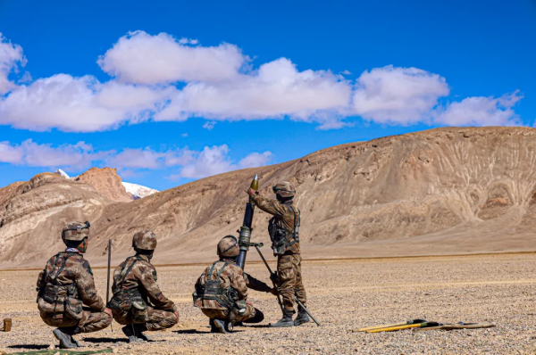 精準打擊！直擊高原迫擊炮實彈射擊現場