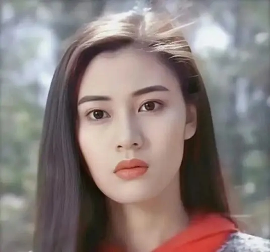 8位歲月不老的&OpenCurlyDoubleQuote;港星女神&rdquo;，沒有整形臉，個個膚白如雪 冰青玉結