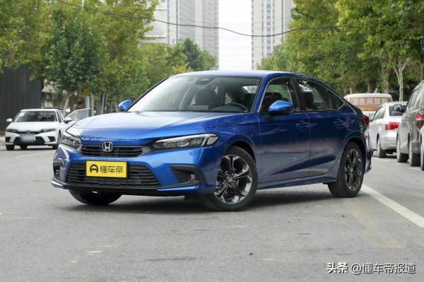 新車 &vert; 年輕人運動家轎！長安UNI-V開啟預訂，先享預訂價13&period;49萬元