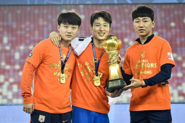 郝海毅：我爸拿雙冠王那年我剛出生，今天又和他一起拿很開心