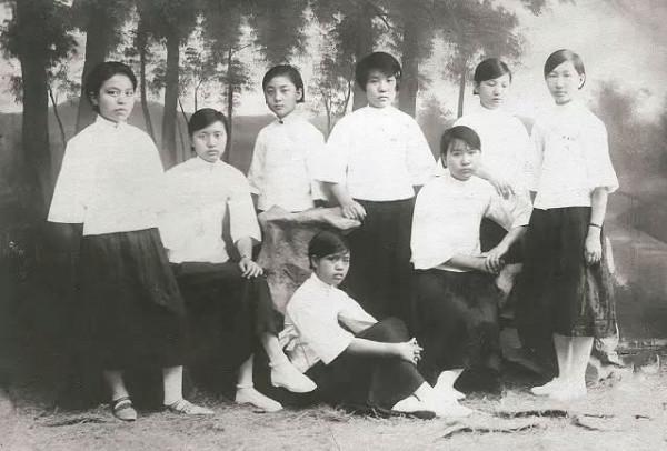 1921-2021,百年中國最難忘的一百個瞬間 1921-2021,百年中國最難忘的一百個瞬間