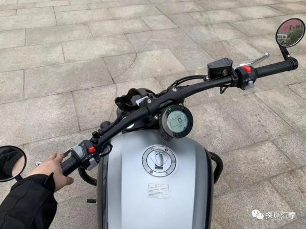 帥，就完了-詳細測評奔達灰石300