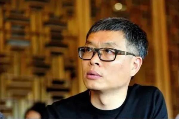 董明珠的最大對手，內刊編輯出身，用了20年成為美的董事長