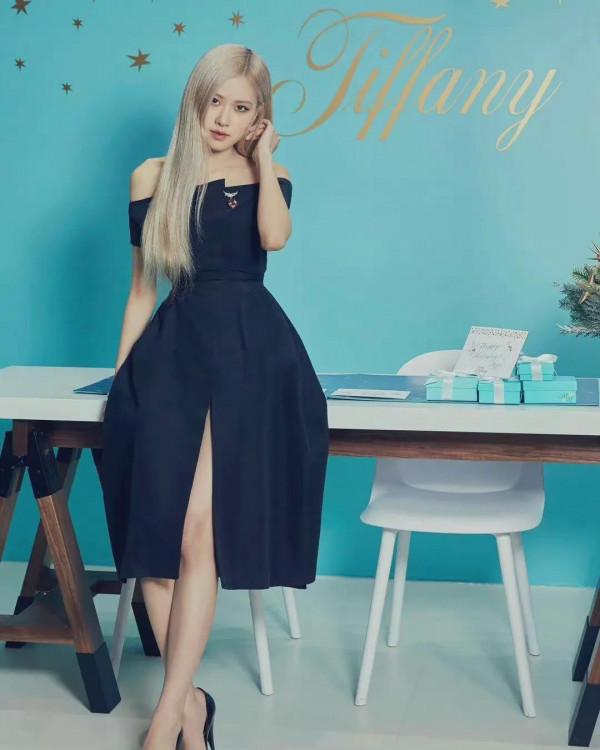 樸彩英近期穿搭