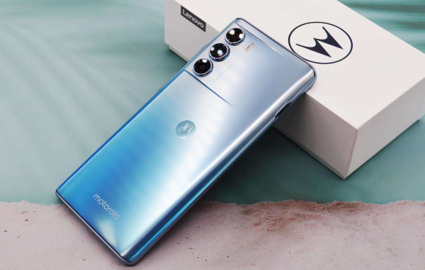 放棄華為，選這3款價效比高的手機，僅需一半價格，還能再用三年